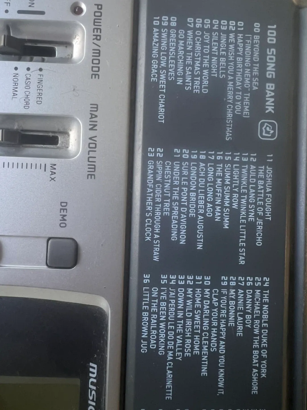 Casio CT-390 Keyboard - Great Condition! image indicator(4)