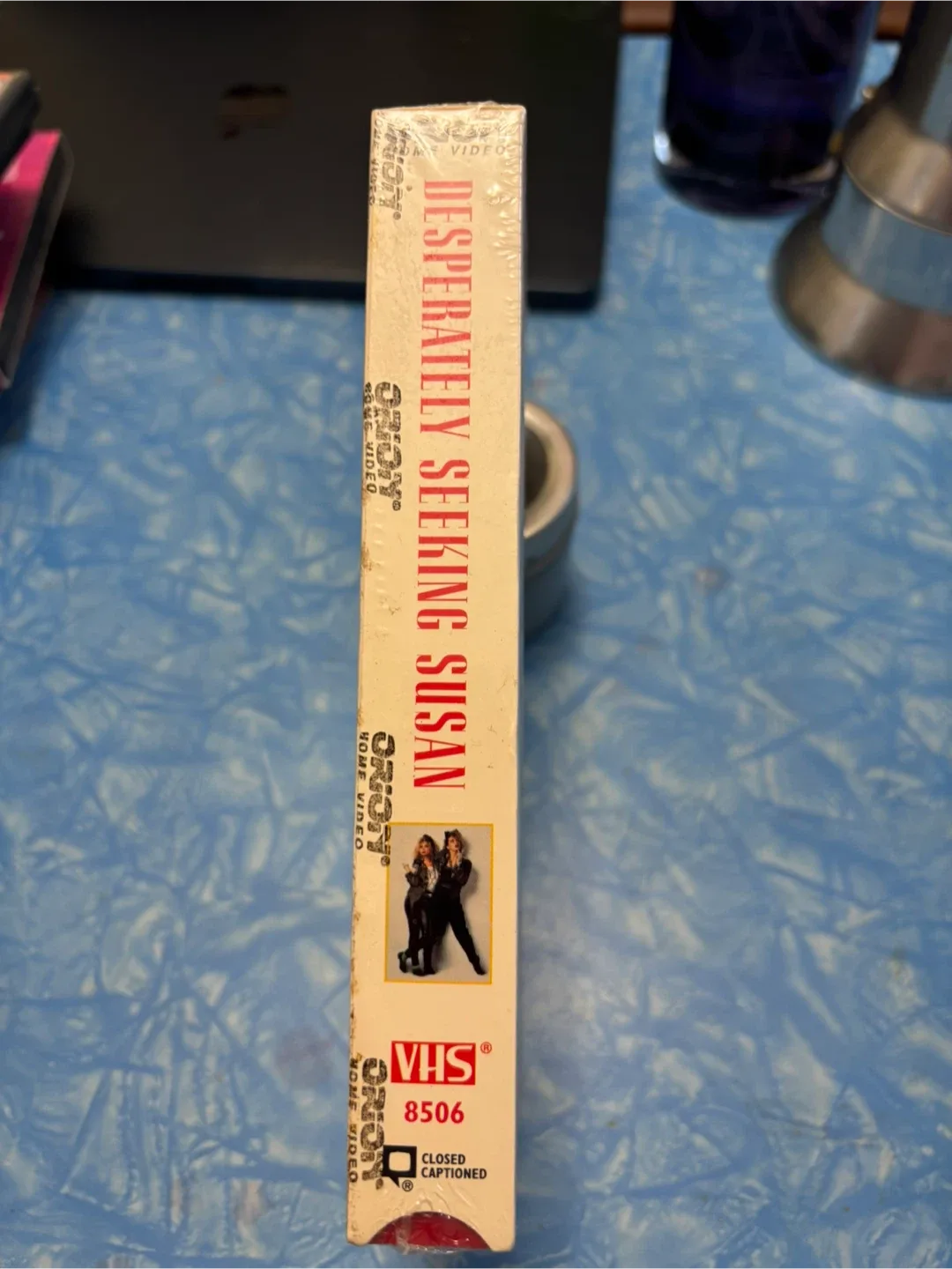 Desperately Seeking Susan VHS 1985 Madonna SEALED image indicator(3)