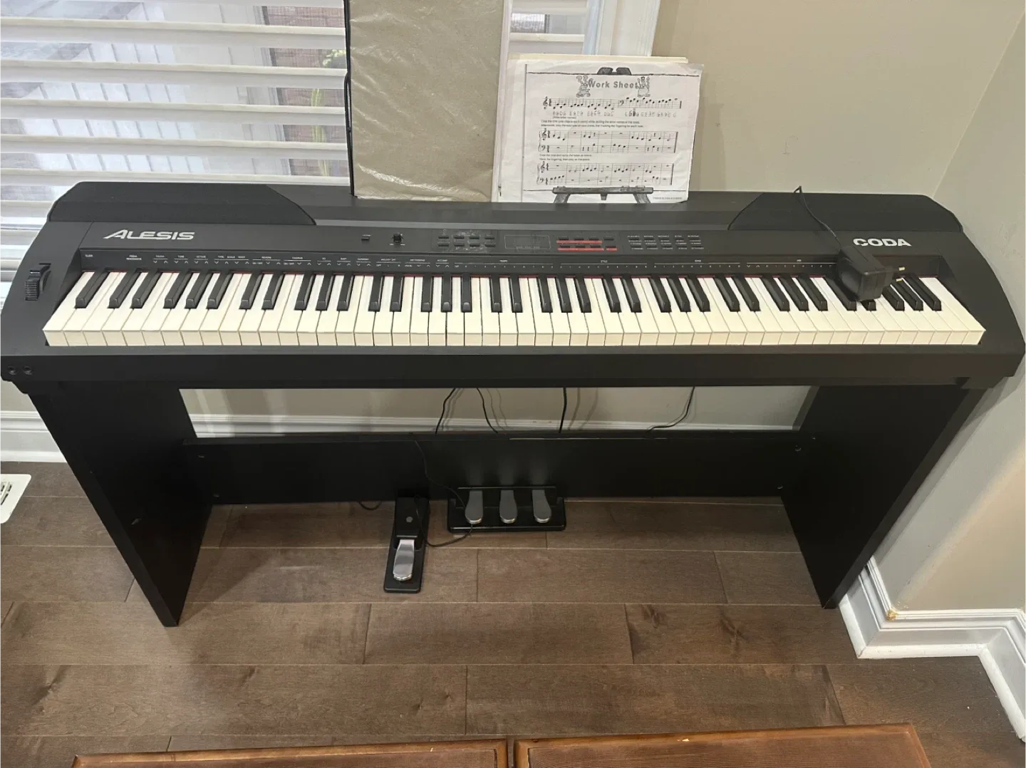 Alesis Coda 88 key Digital Piano image indicator(2)