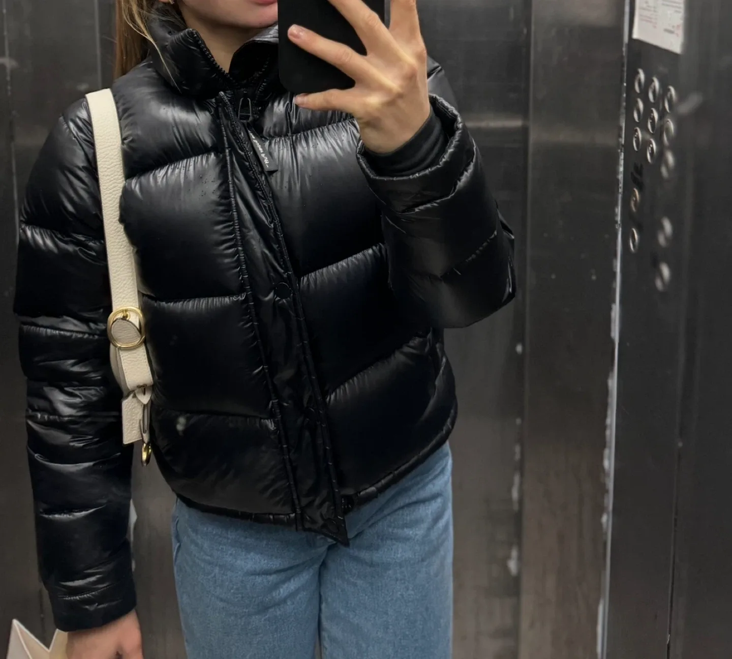 Aritzia Tna Super Puff Jacket - Black in 2xs thumbnail
