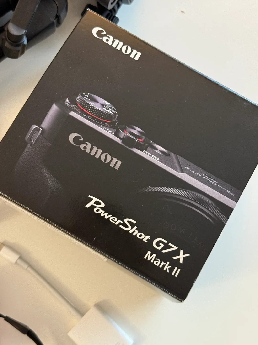 Canon G7X mark II + accessory bundle image indicator(2)