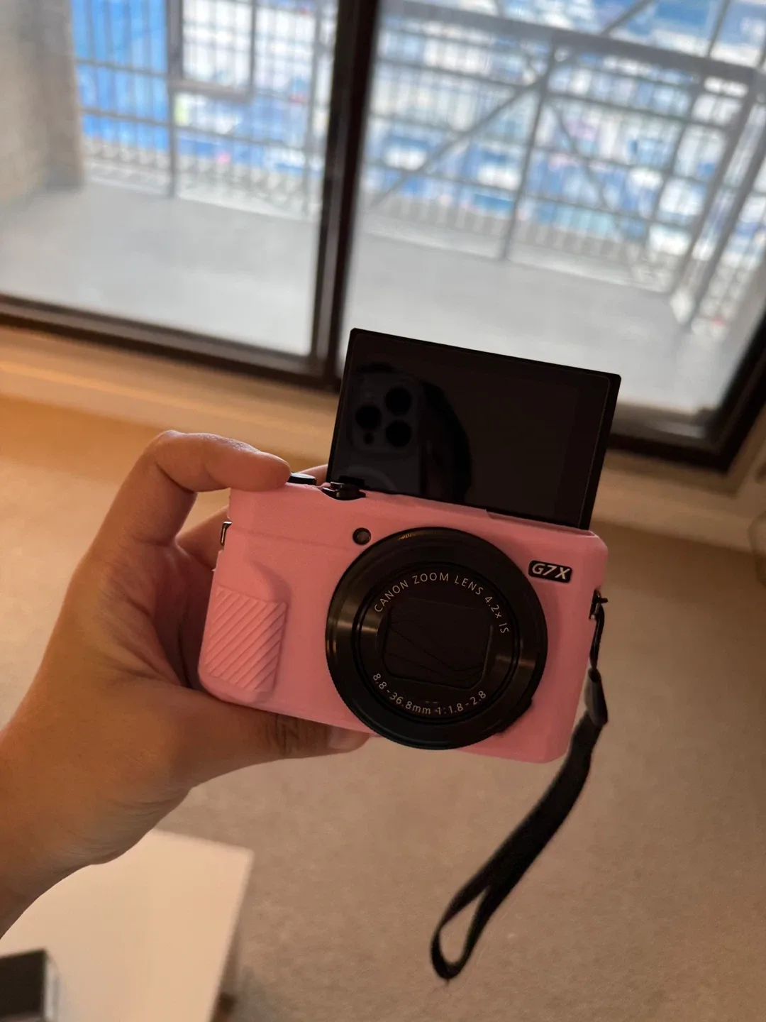 Canon G7X mark II + accessory bundle image indicator(3)