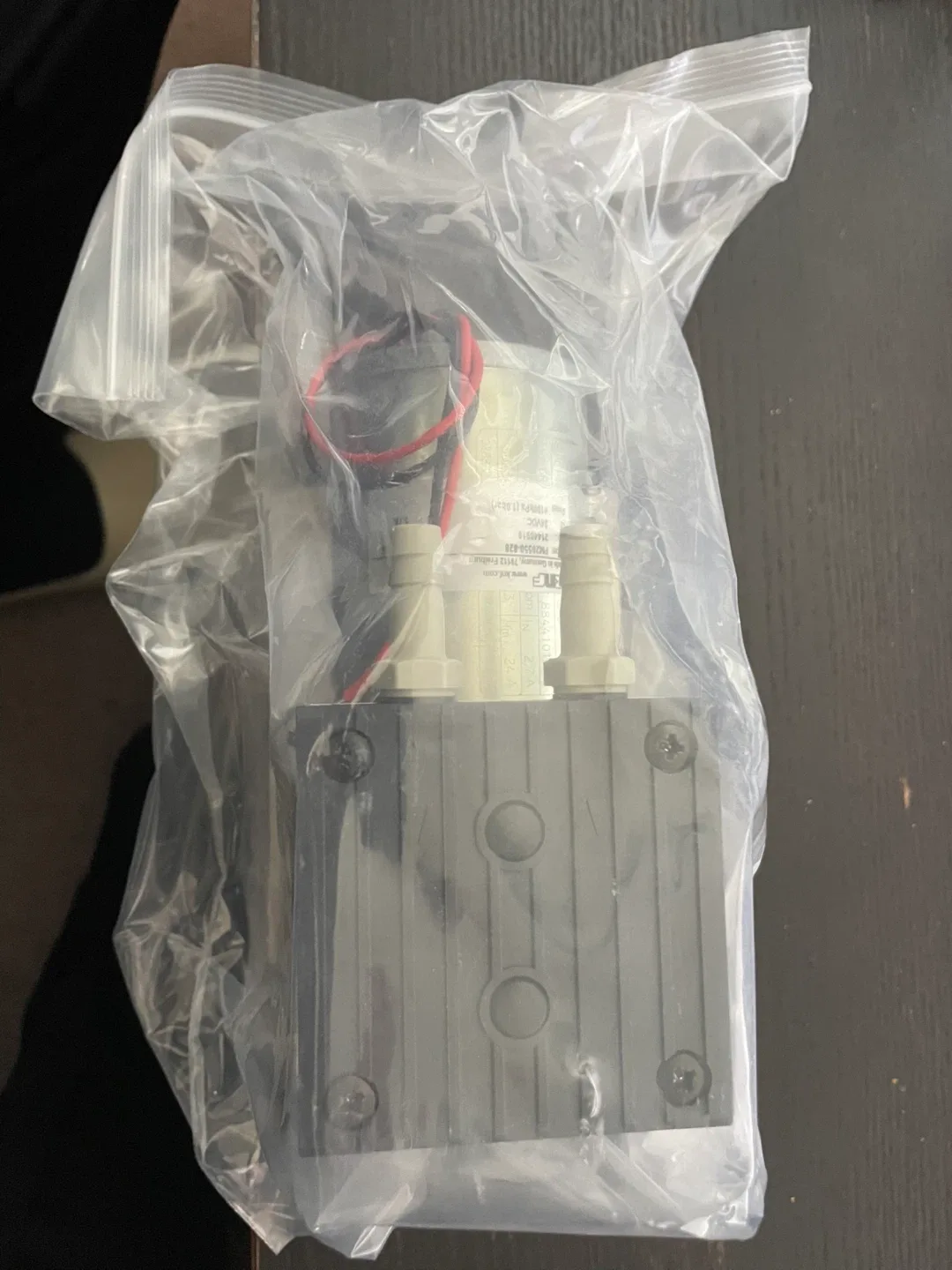 FOSS Vacuum Pump - New in Packaging image indicator(5)