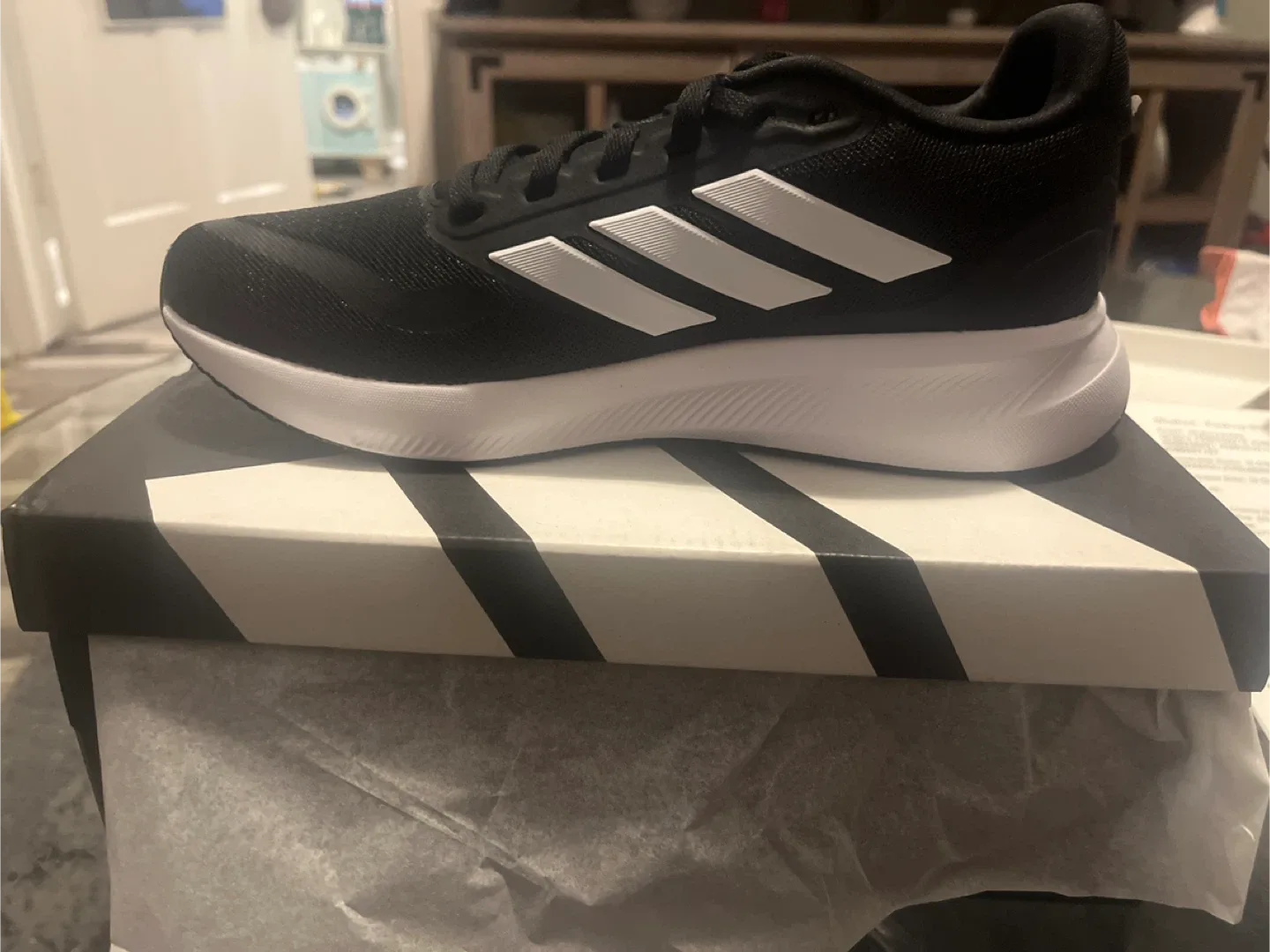 Adidas Runfalcon 5 J Youth Size 5 Black Sneakers thumbnail