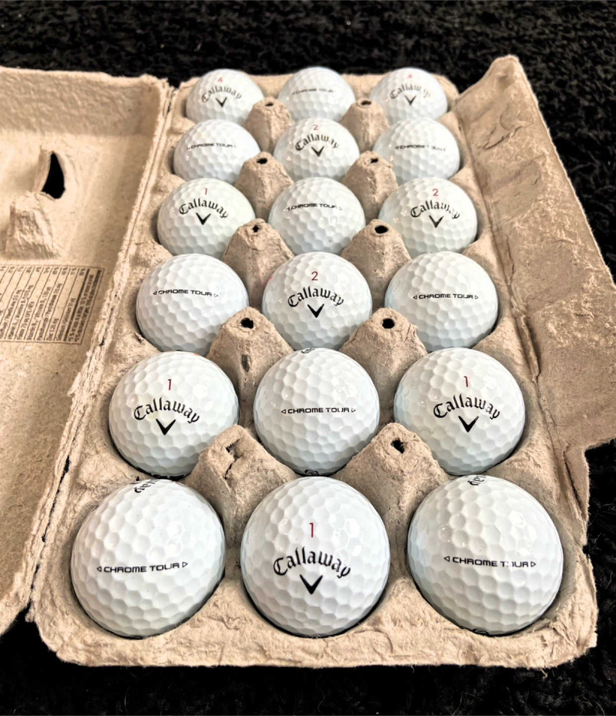 18 Callaway Chrome Tour Golf Balls