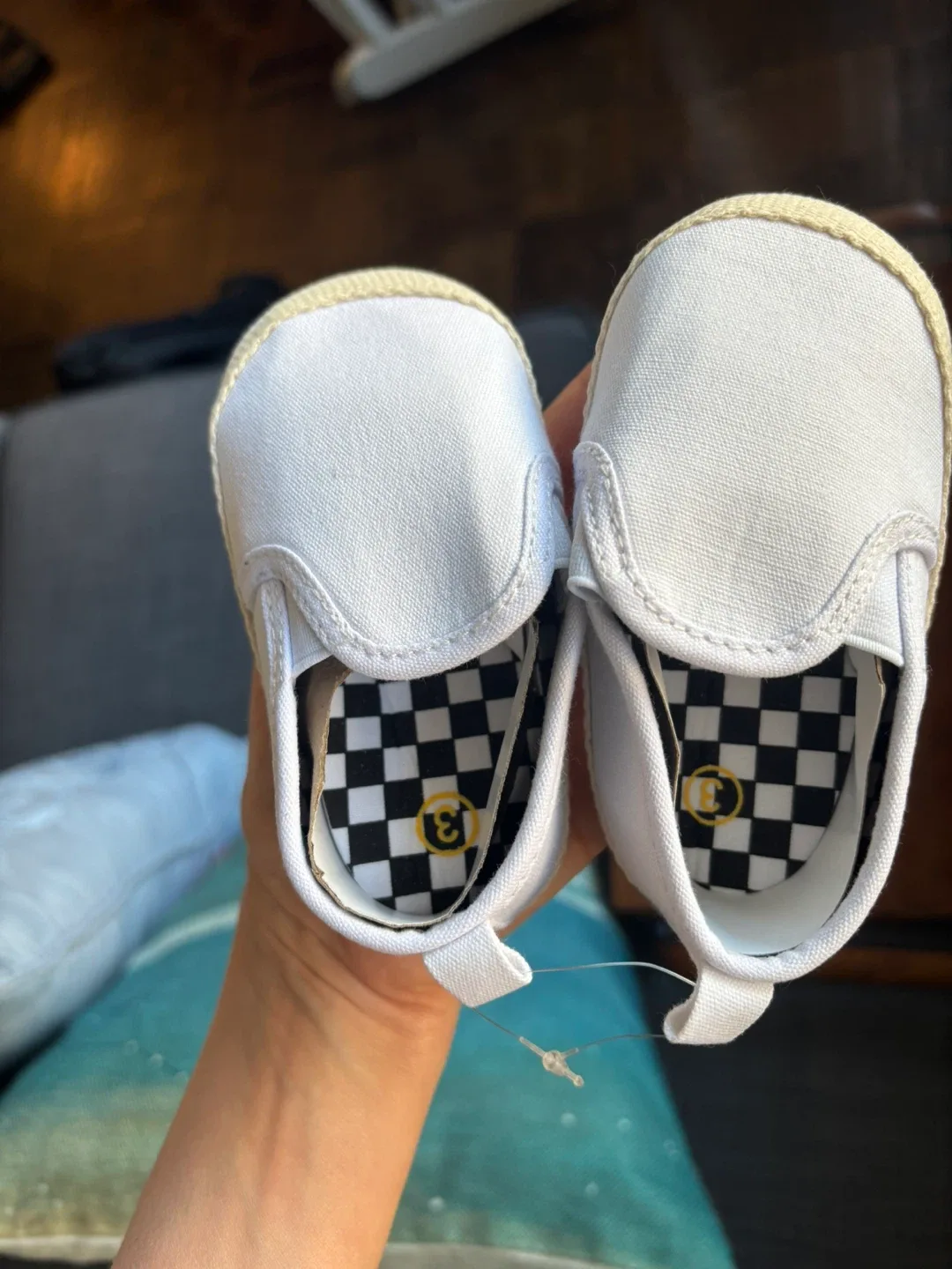 New Vans Like Kids Slip-On Shoes - Size 3 image indicator(2)