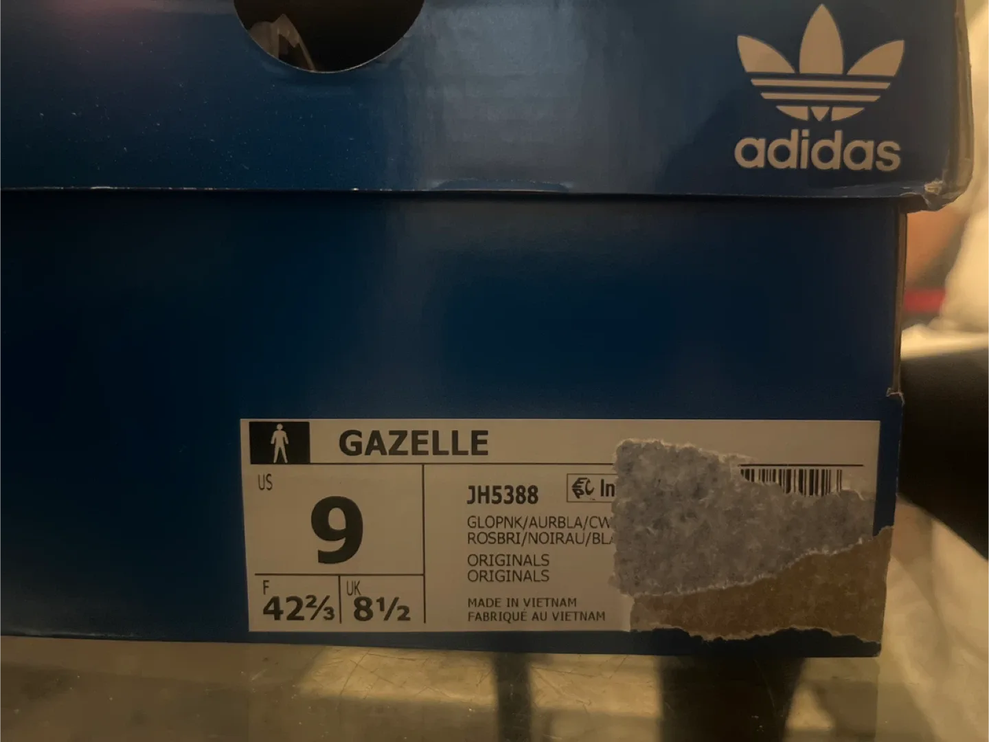 Adidas Gazelle Originals Shoes US 9 image indicator(2)