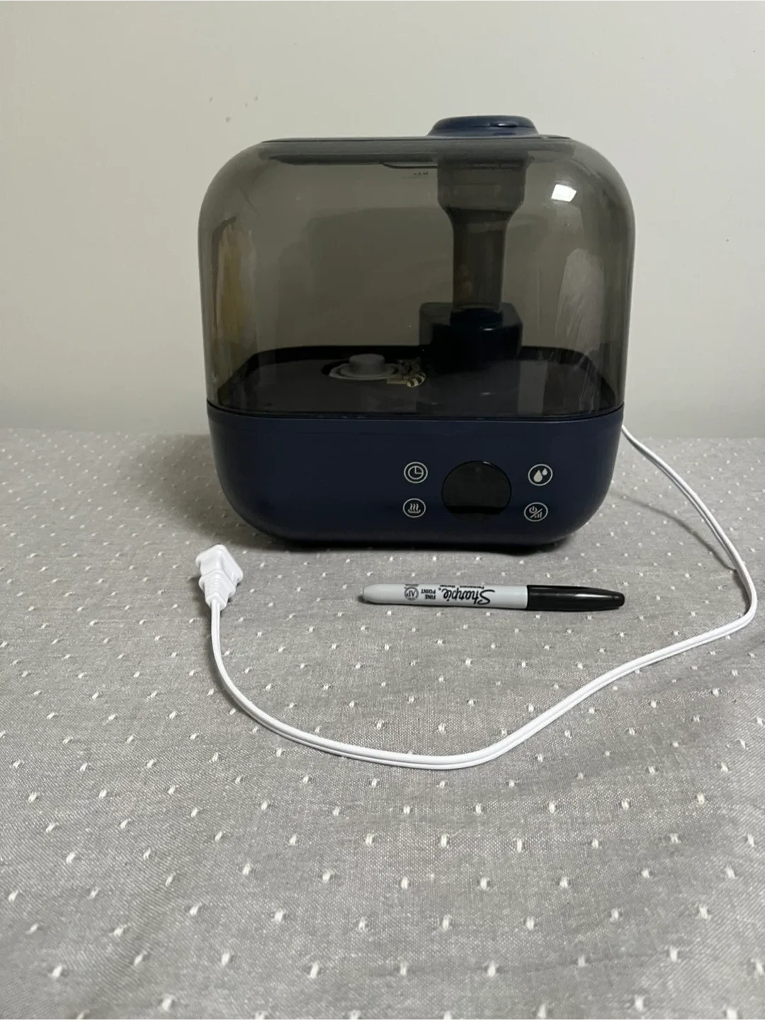 {moving sale} Touch Control Humidifier thumbnail