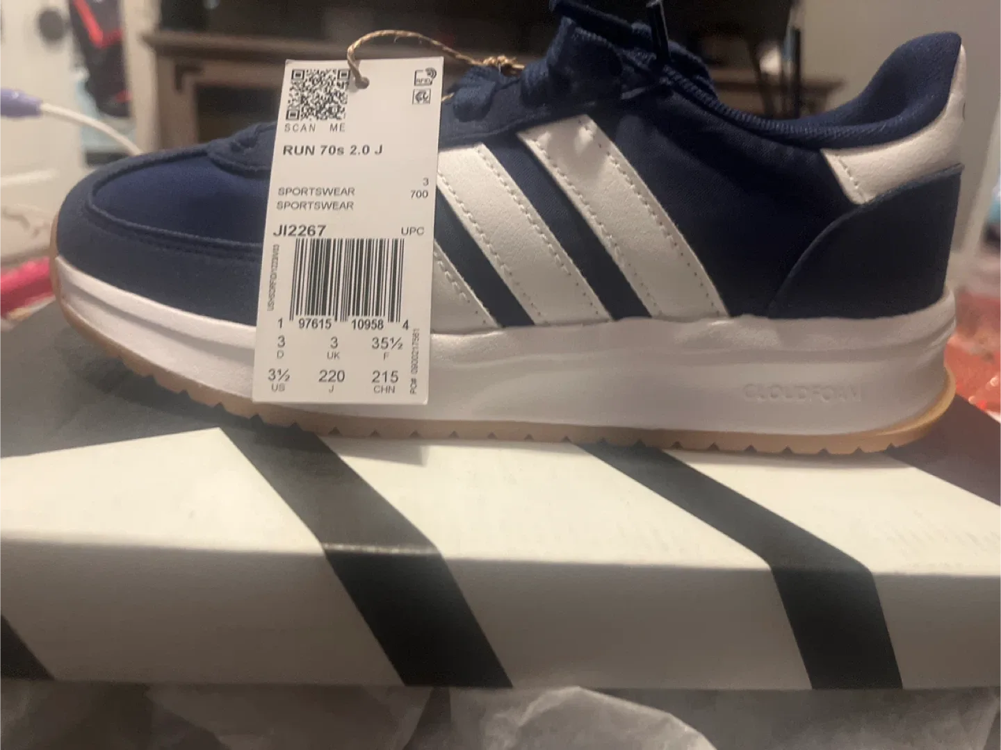 Adidas Run 70s 2.0 J - Size 3.5 US thumbnail