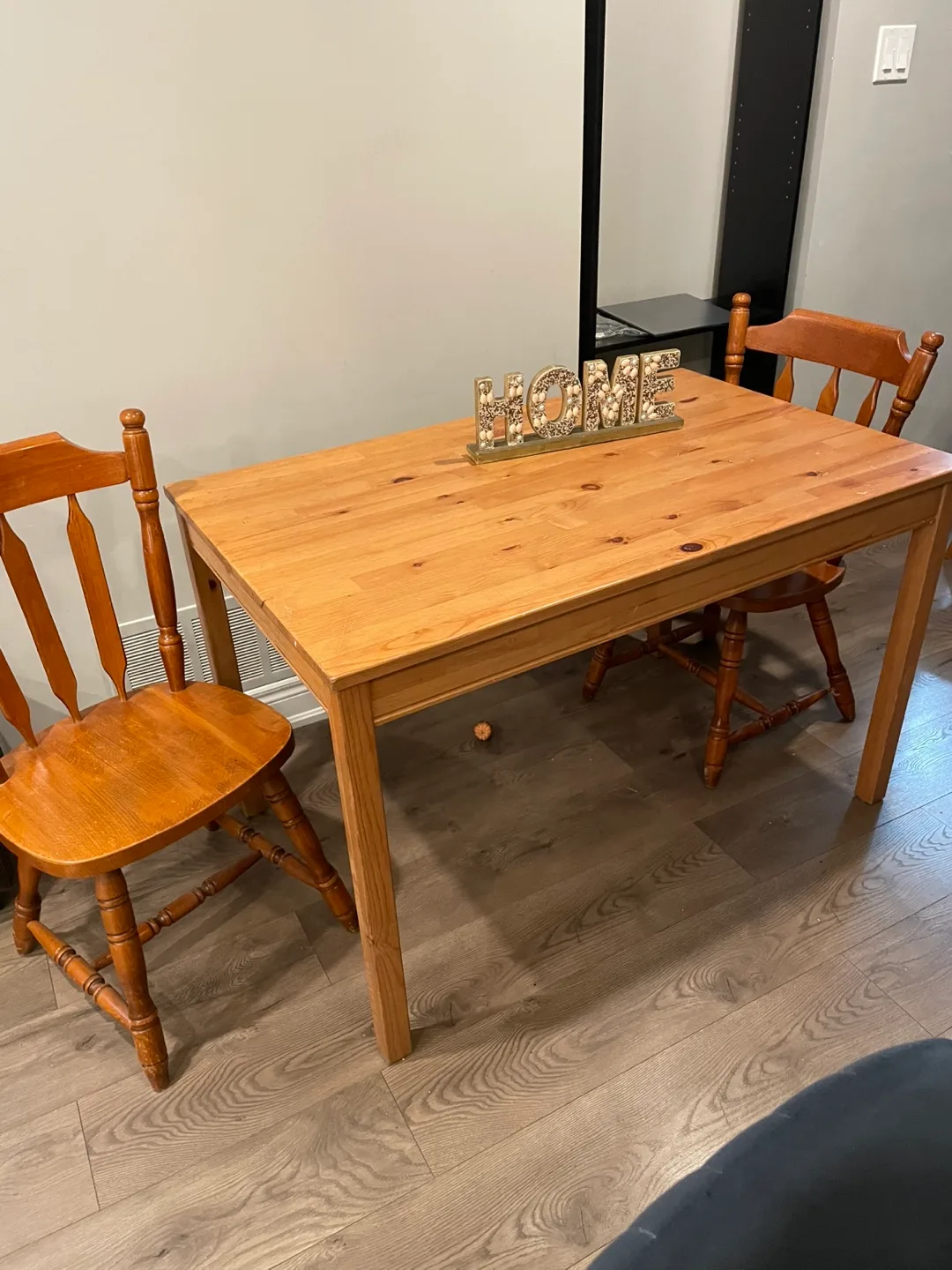 A set of IKEA Dining Table with 2 Chairs image indicator(2)