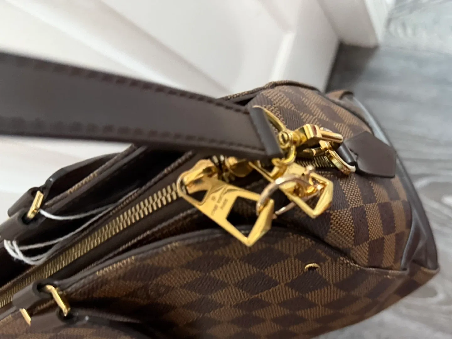 Louis Vuitton Vavin Brown Damier Canvas Bag image indicator(3)