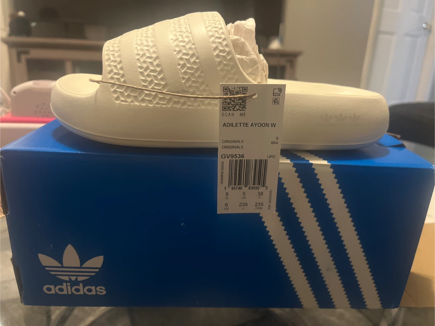 Adidas Adilette Ayoon W Slides - Size 6 US