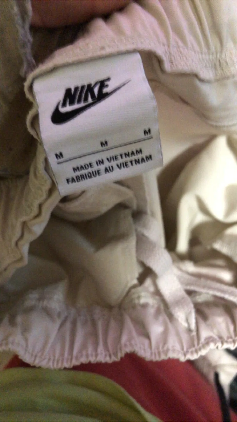 Nike Beige Pants - Size M image indicator(3)