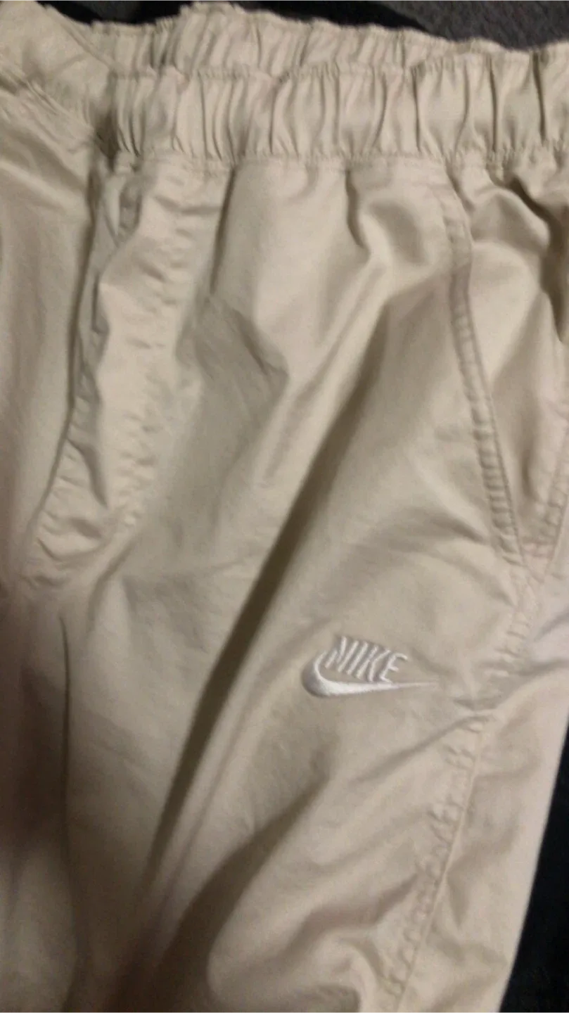 Nike Beige Pants - Size M image indicator(2)