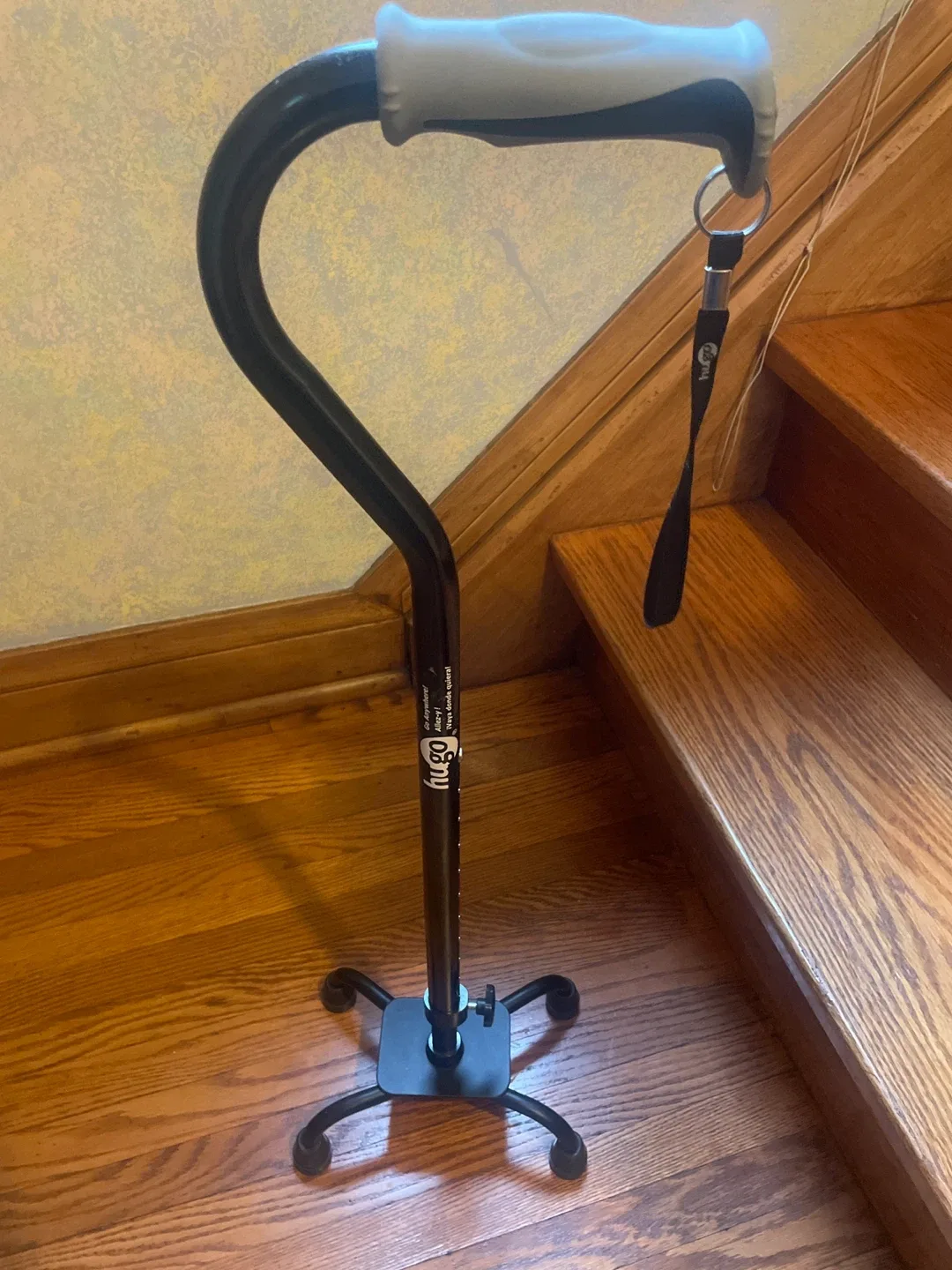 Hugo Quad Cane - Black image indicator(3)