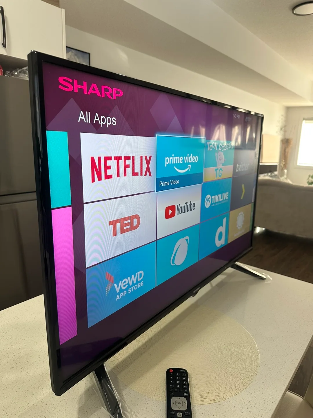 40-Inch Sharp Smart TV, Like New Condition image indicator(7)
