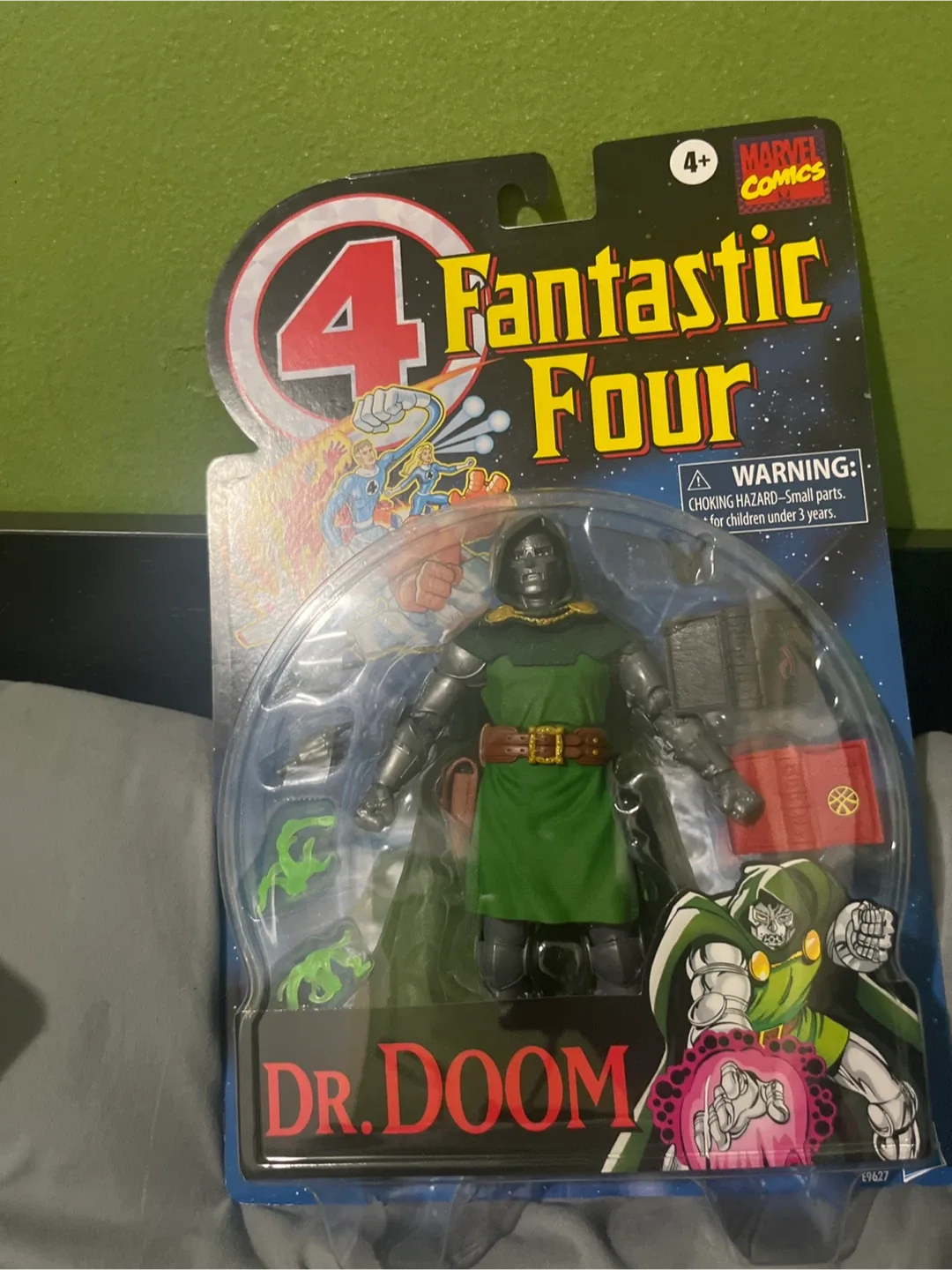 Marvel Comics Fantastic Four Dr. Doom Action Figure thumbnail