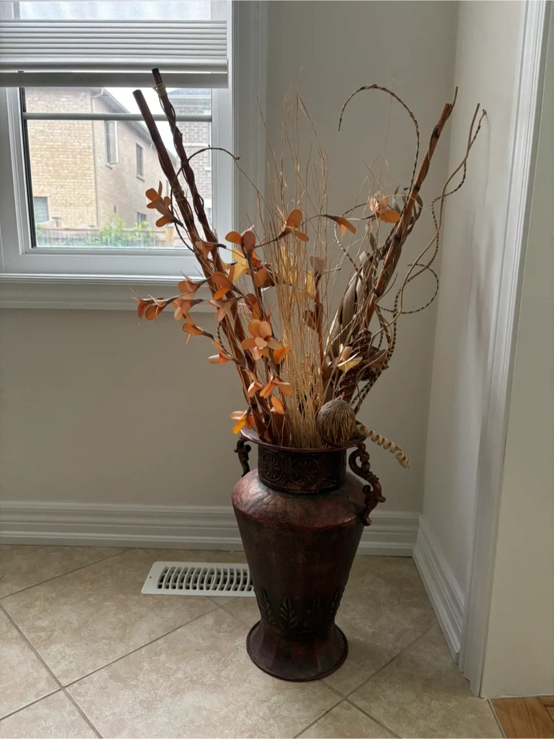 Decorative Vase with Floral Arrangement image indicator(2)