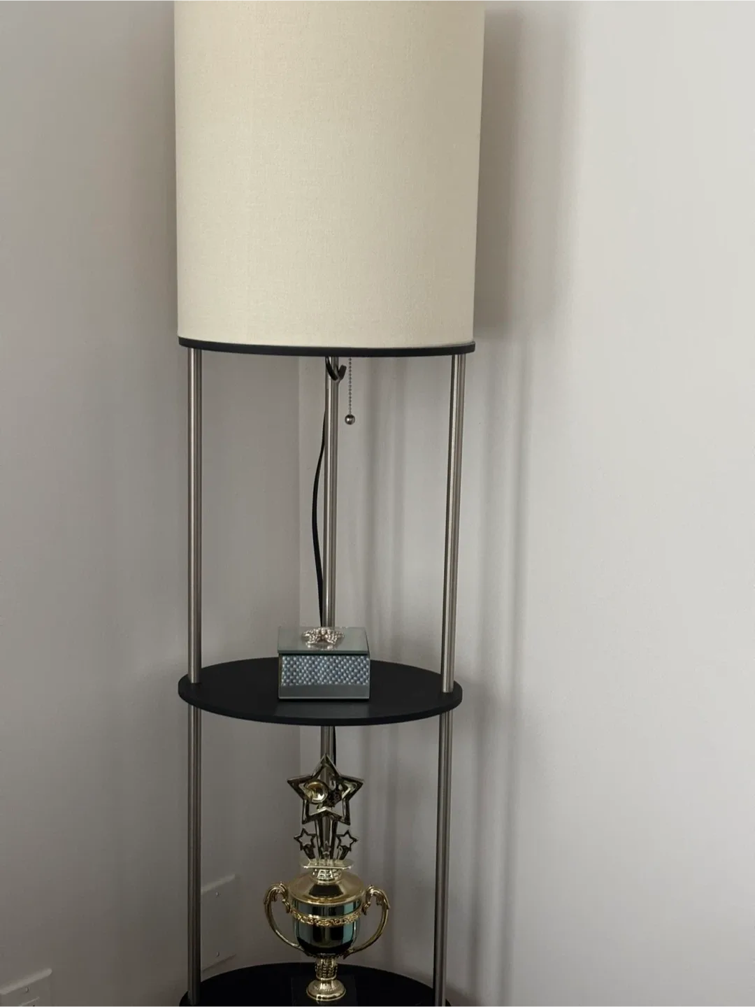 Floor Lamp with Shelves image indicator(5)