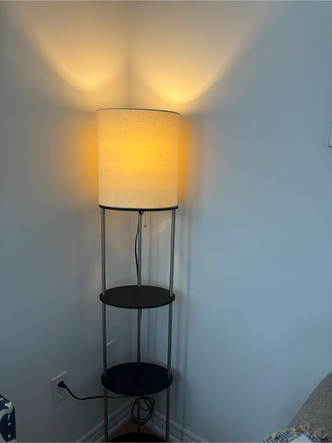 Floor Lamp with Shelves image indicator(2)