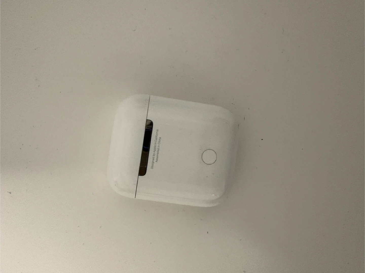 Apple AirPods 2nd Generation - photo 2