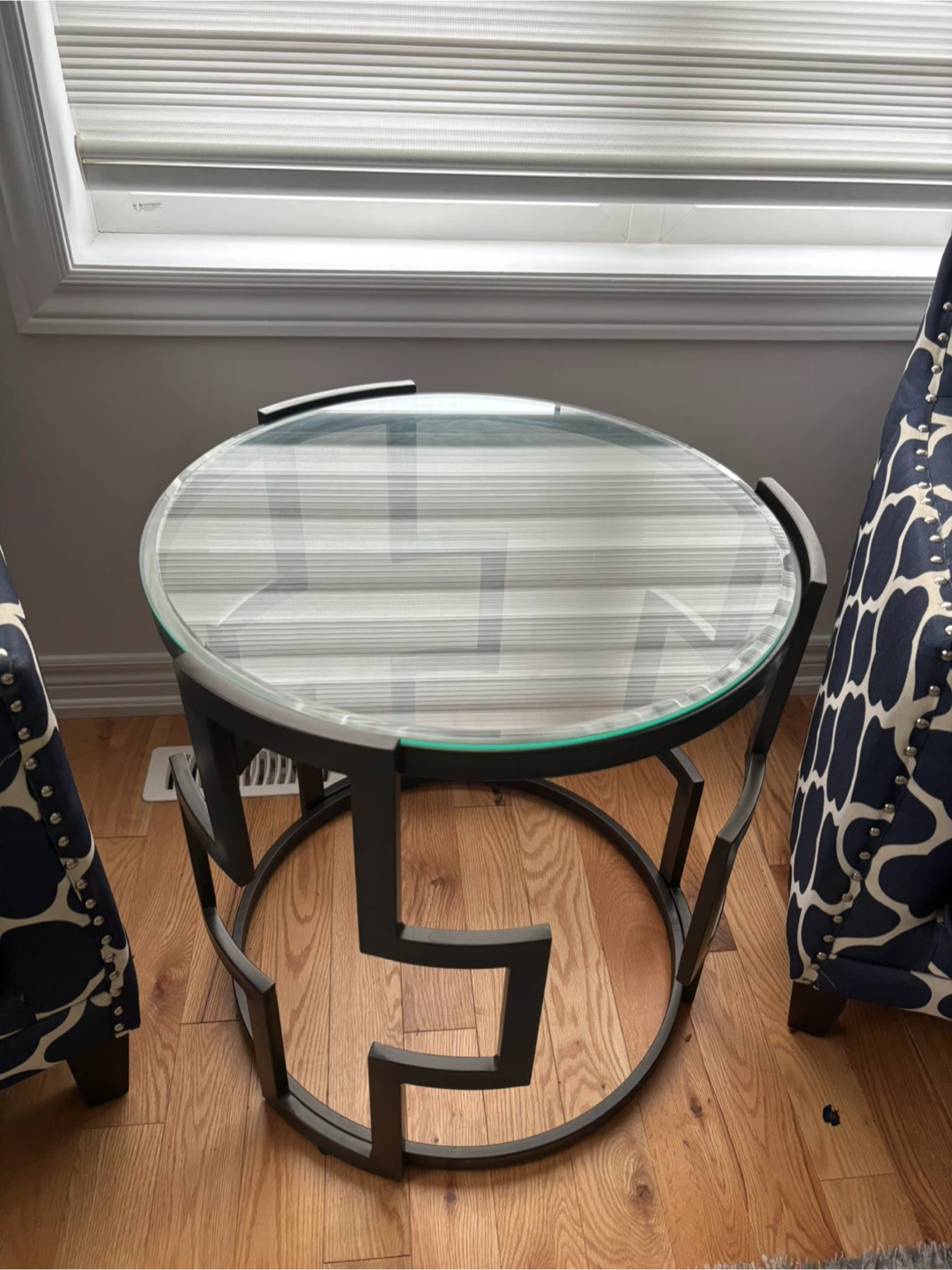 Round Glass Top Coffee Table with Metal Base - photo 3
