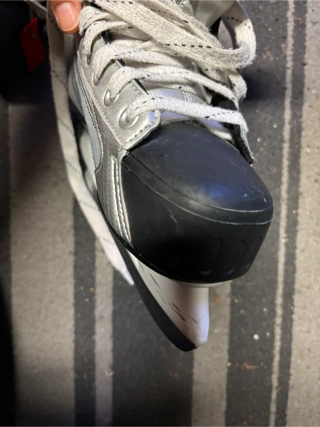 Bauer Hockey Skates - Size 2 image indicator(2)