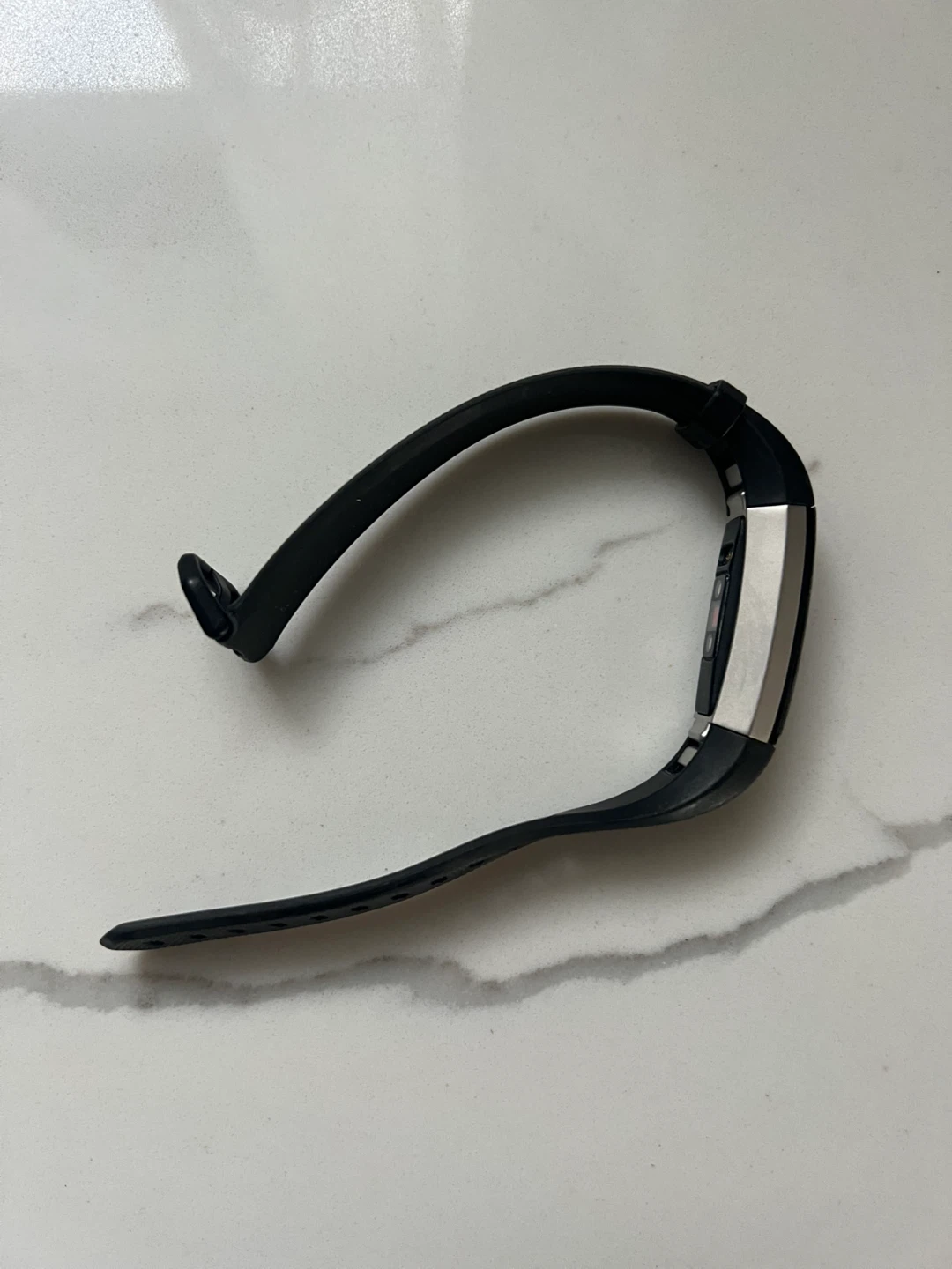 Fitbit Alta HR Fitness Tracker Black - photo 2