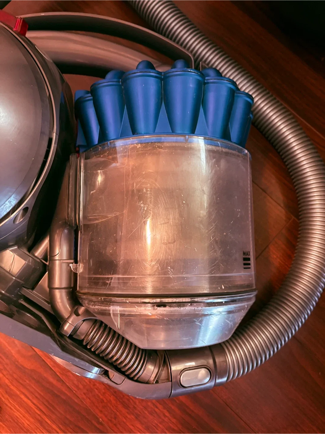 Dyson D37 Vacuum Cleaner image indicator(4)