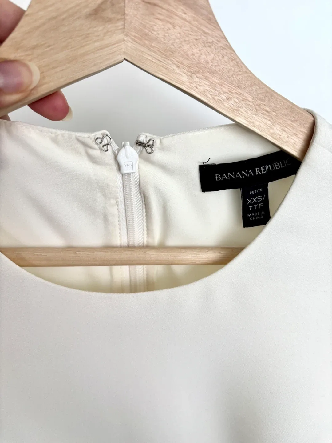 Banana Republic White Fringe Top image indicator(3)