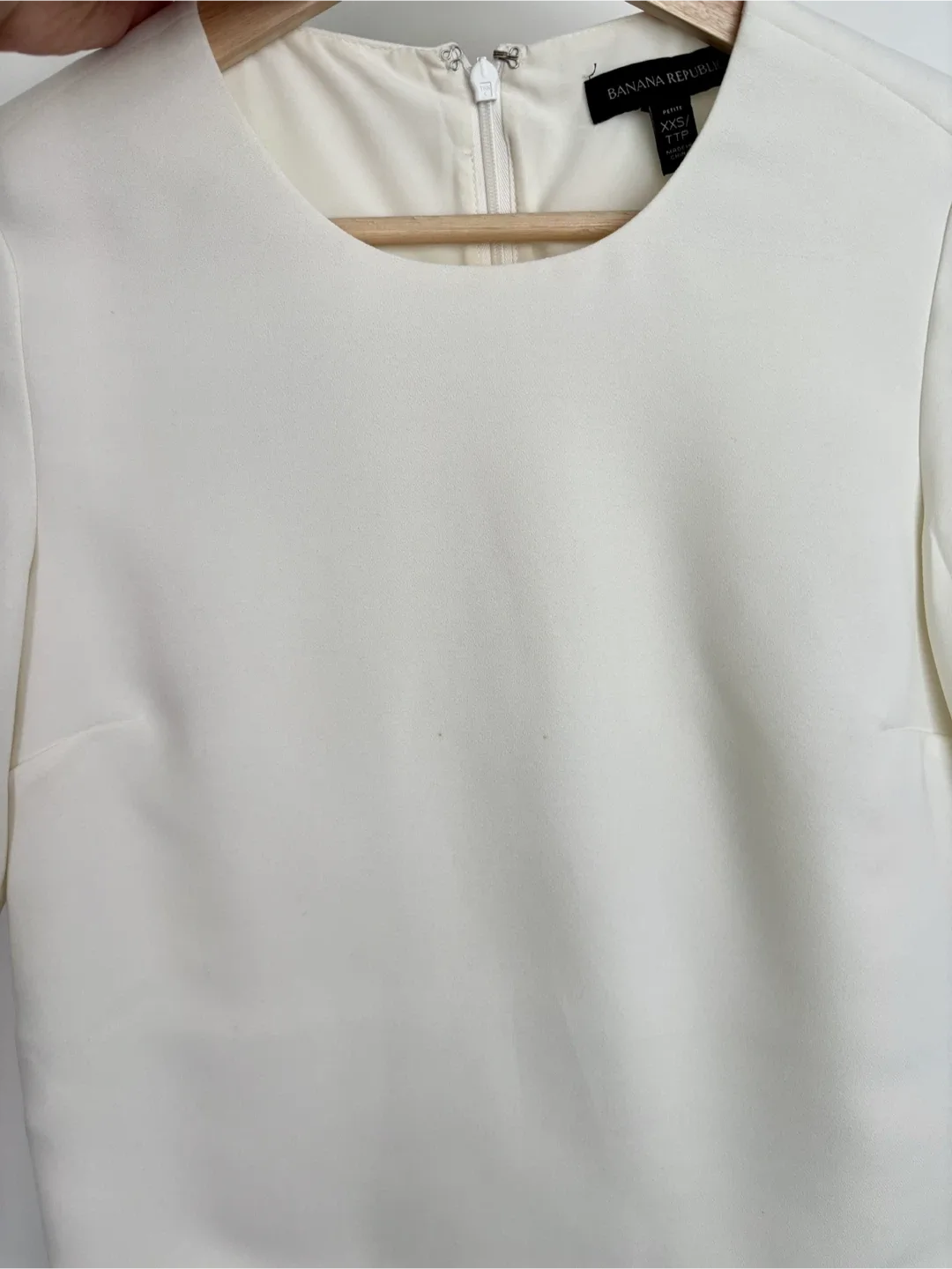 Banana Republic White Fringe Top image indicator(4)