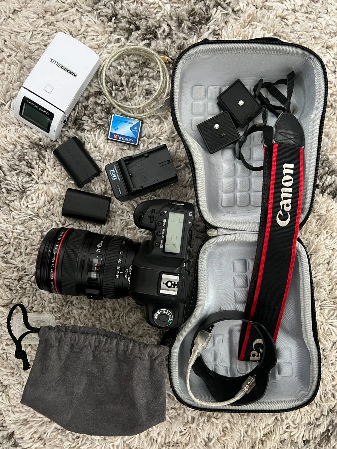 Canon EOS 5D Mark II with EF 24-105mm Lens