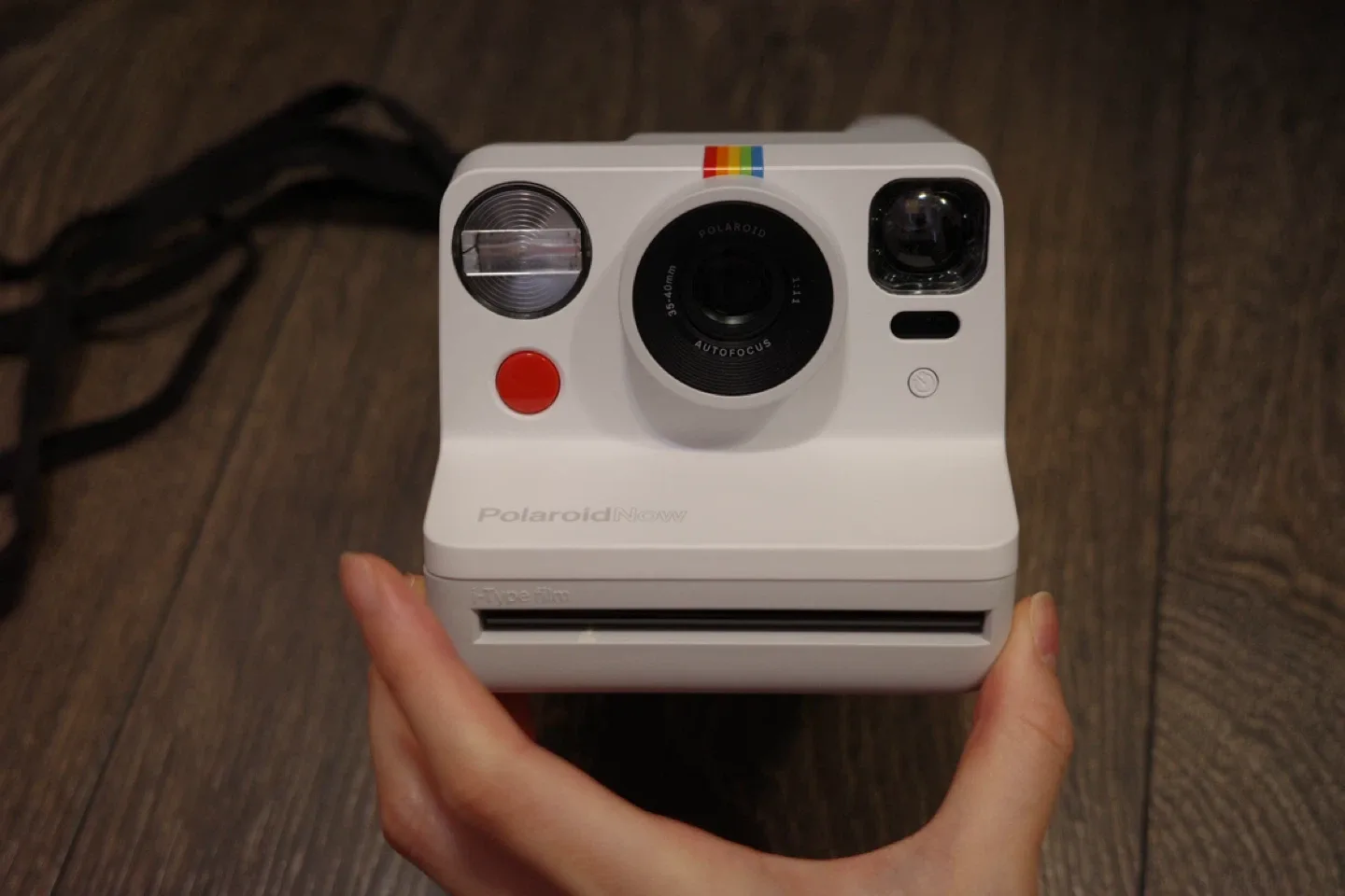 Polaroid Now Instant Camera - White image indicator(2)