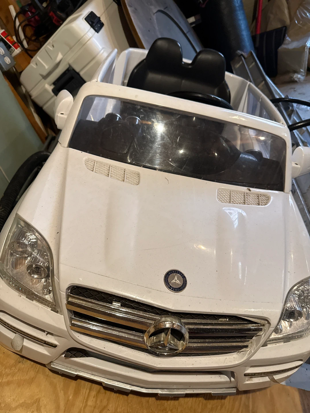 Mercedes-Benz 4MATIC Ride-On Car