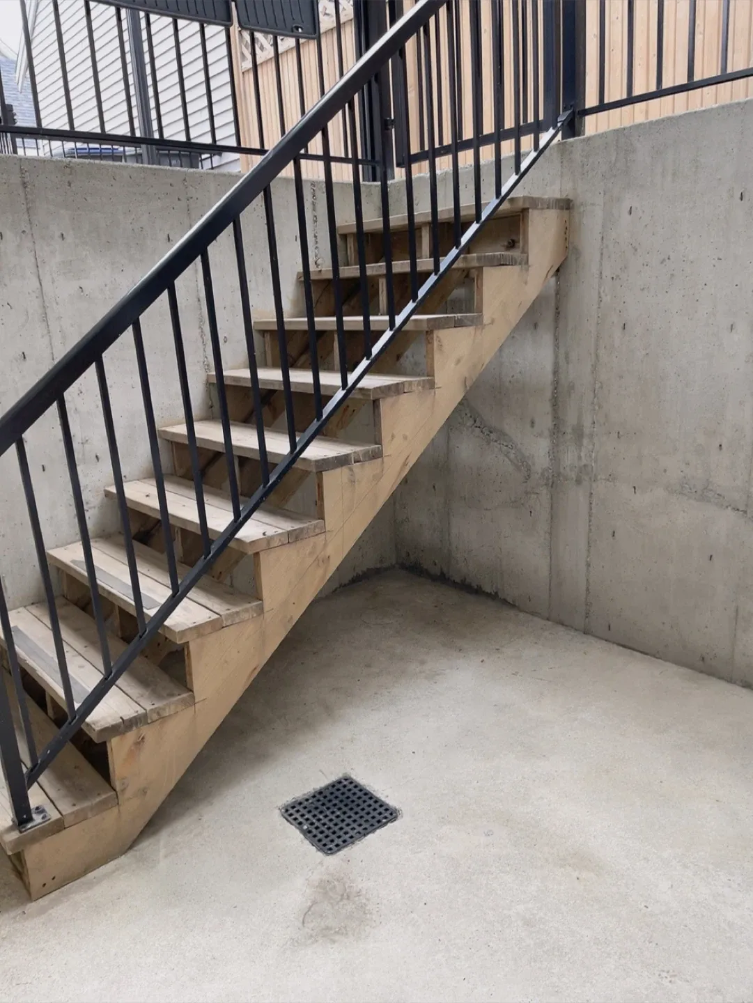 2 bedrooms suite for rent image indicator(8)