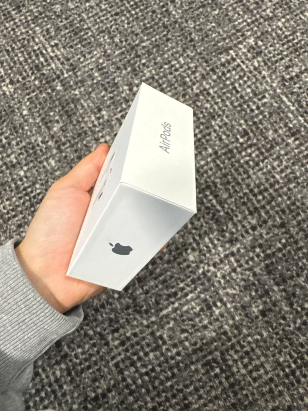 AirPods 4 “sealed” image indicator(2)
