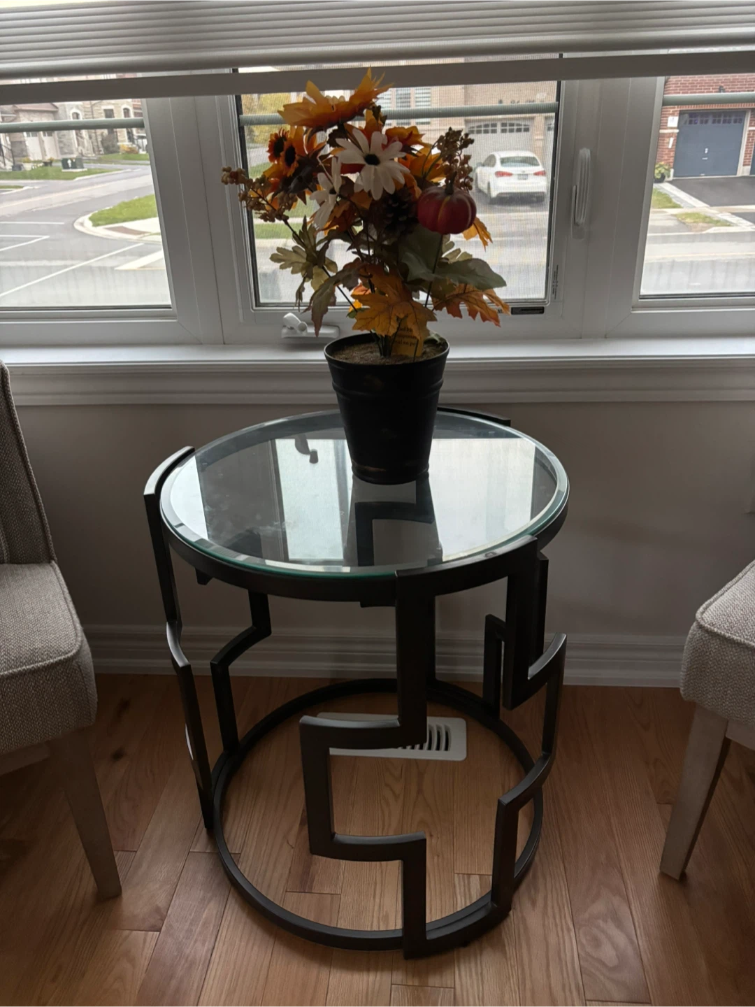 Round Glass Top Coffee Table with Metal Base - photo 4