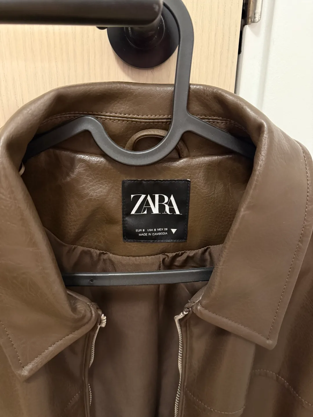Zara Faux Leather Jacket, Size S image indicator(2)