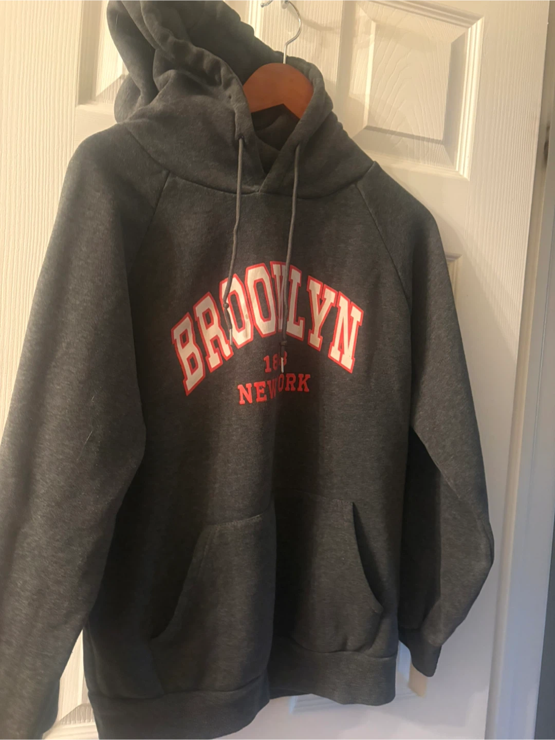 Brooklyn New York Hoodie size small
