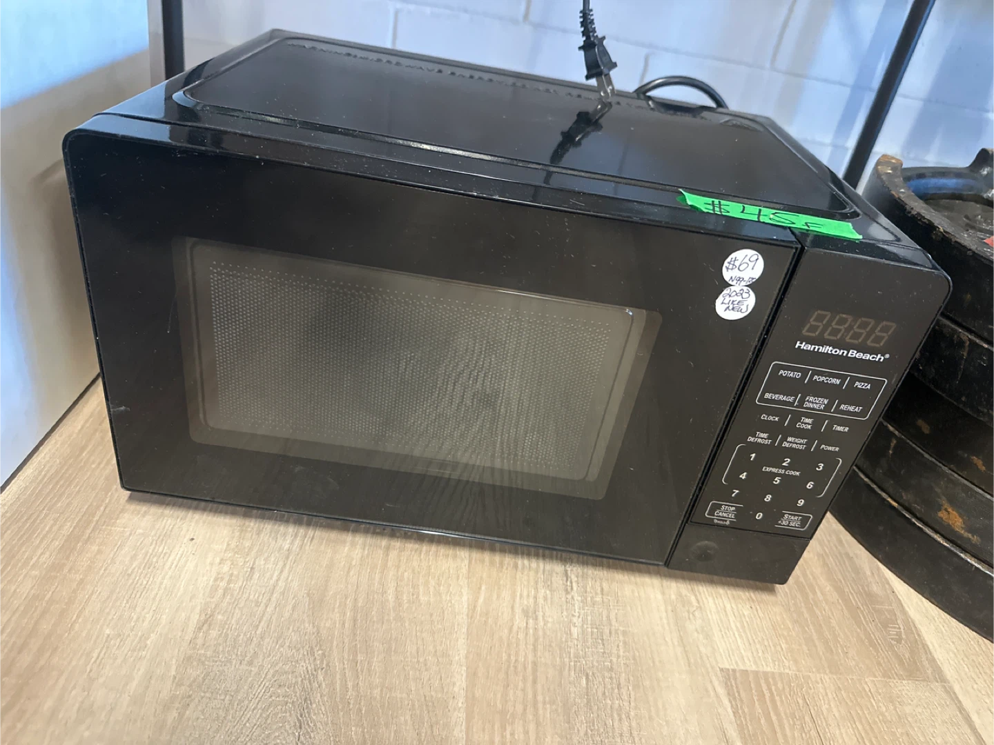 Hamilton Beach Black Microwave Excellent Condition