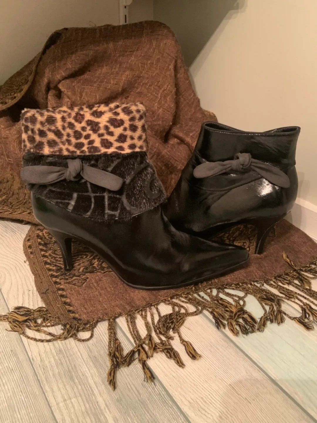 Black Patent Leather Ankle Boots with Leopard Cuff image indicator(3)