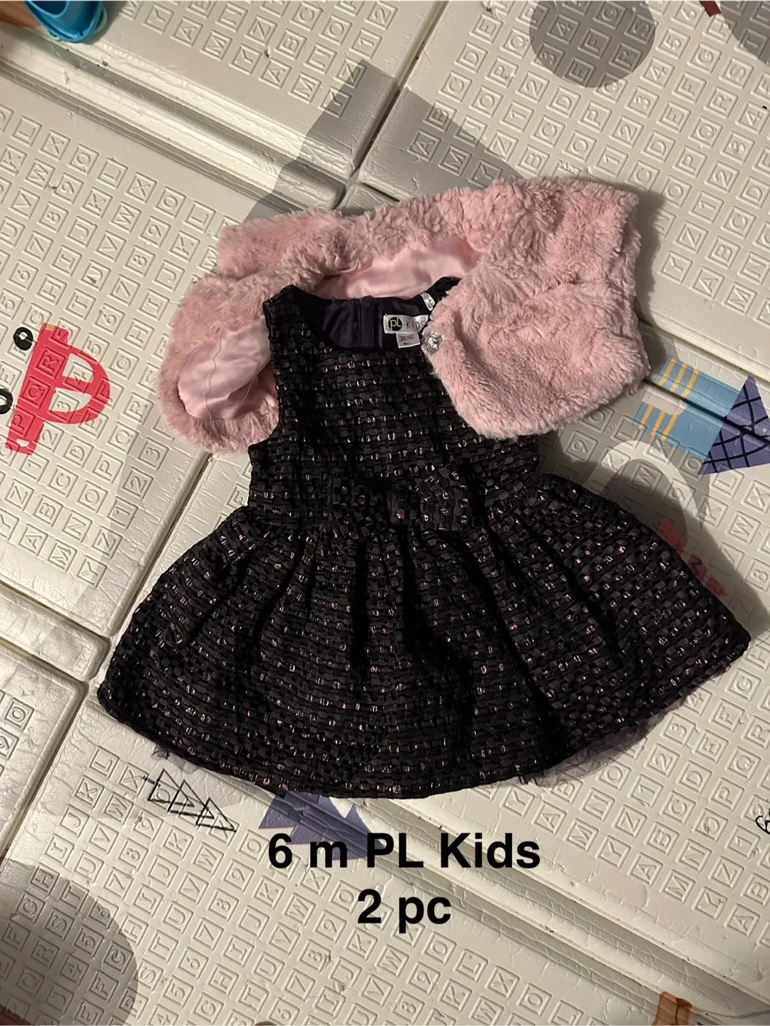 6m Baby Clothes Bundle: Carter's, Nike, Disney, Nickelodeon image indicator(7)