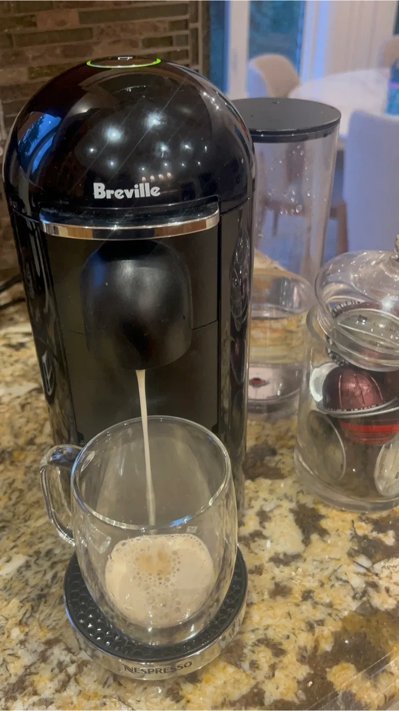 Breville Nespresso Coffee Machine image indicator(2)