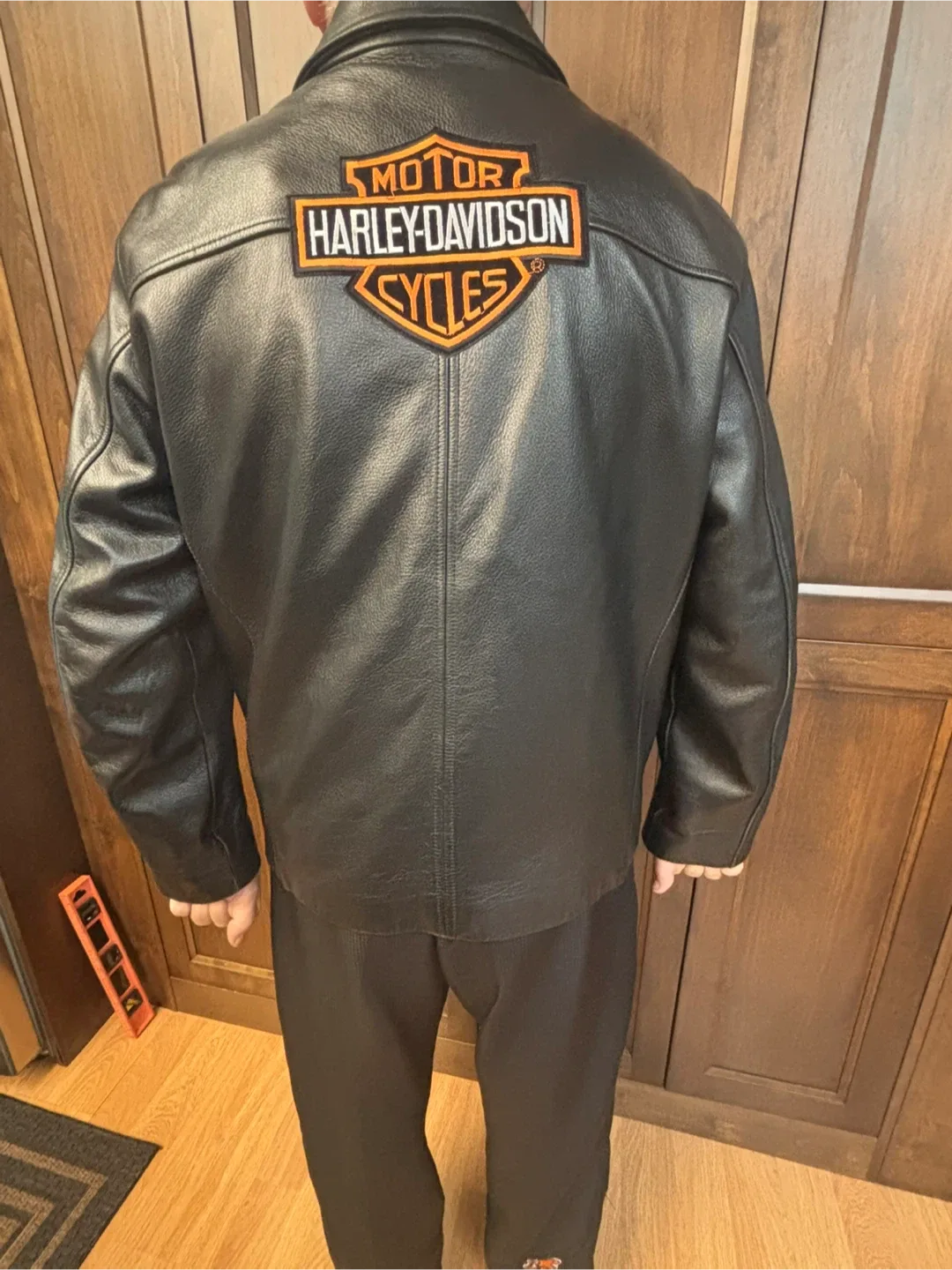 Harley-Davidson Large 42-44 Black Leather Jacket image indicator(2)