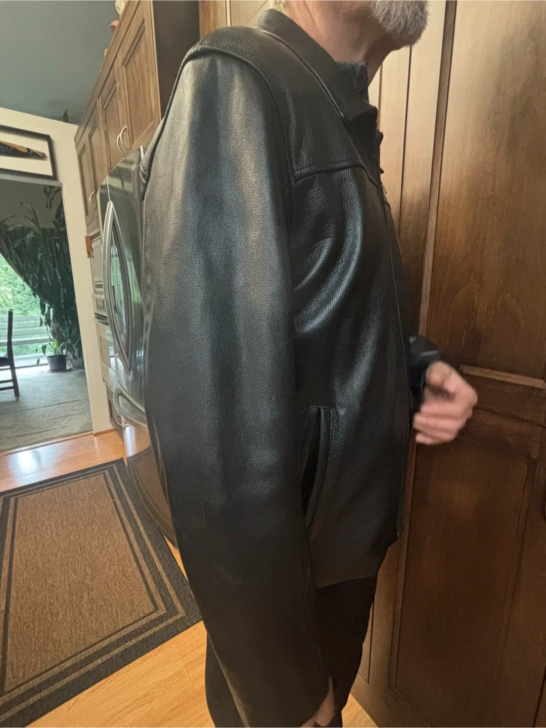 Harley-Davidson Large 42-44 Black Leather Jacket image indicator(4)