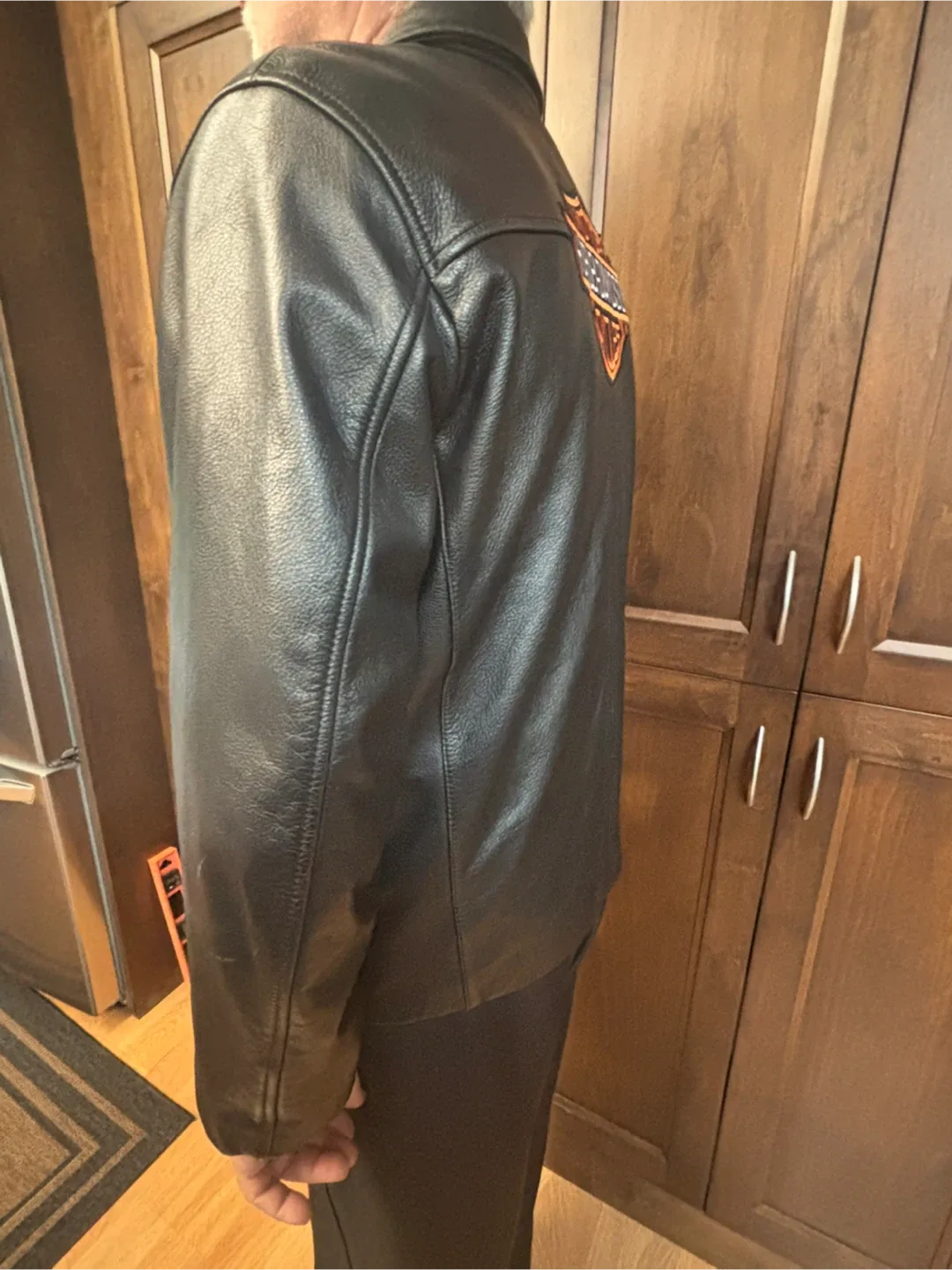 Harley-Davidson Large 42-44 Black Leather Jacket image indicator(3)