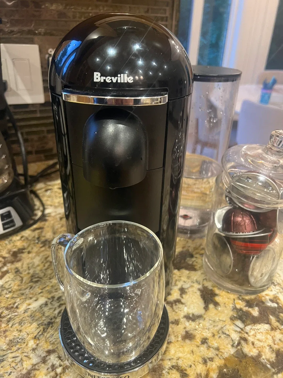 Breville Nespresso Coffee Machine image indicator(4)