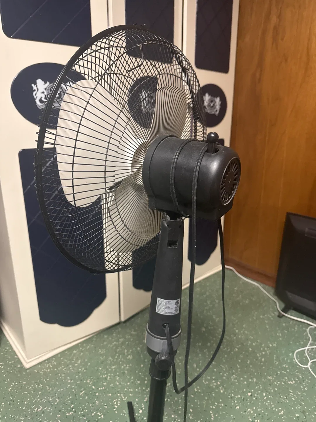 Black Stand Fan image indicator(2)