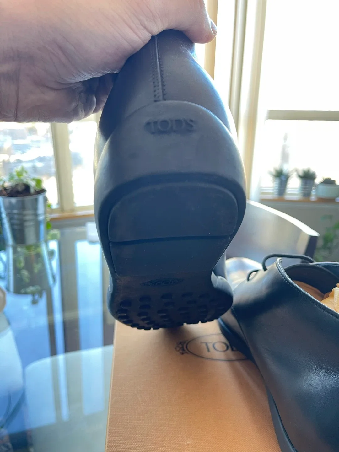 TOD’S Gomma Desert Boots in Black Leather Men’s [Brand New] image indicator(5)