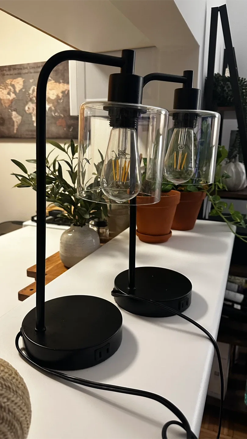 Set of touch control dimmable Lamps with ac outlets. image indicator(2)